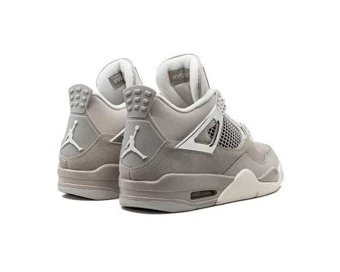 Air Jordan 4 Frozen Moments