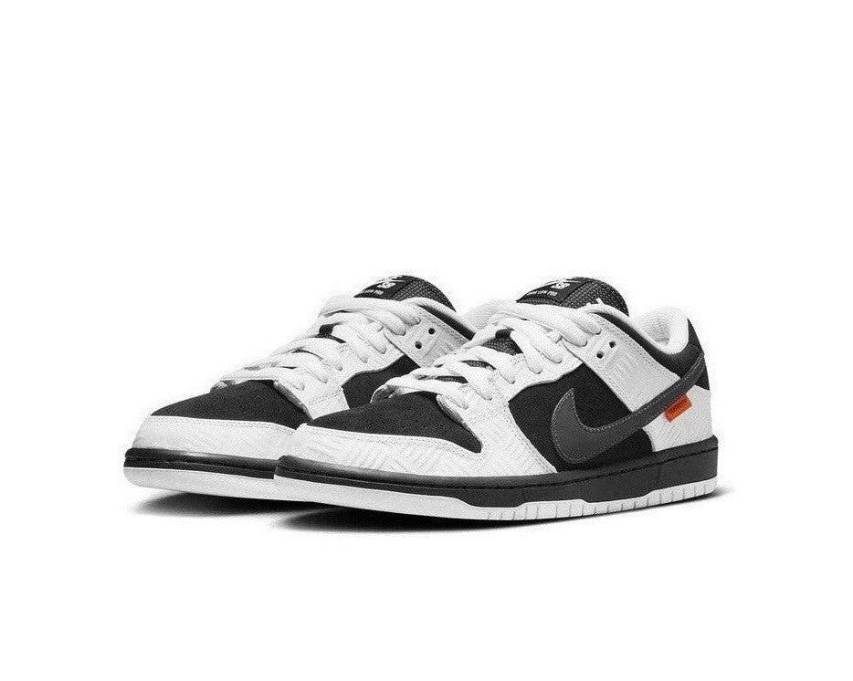 Nike SB Dunk Low TIGHTBOOTH