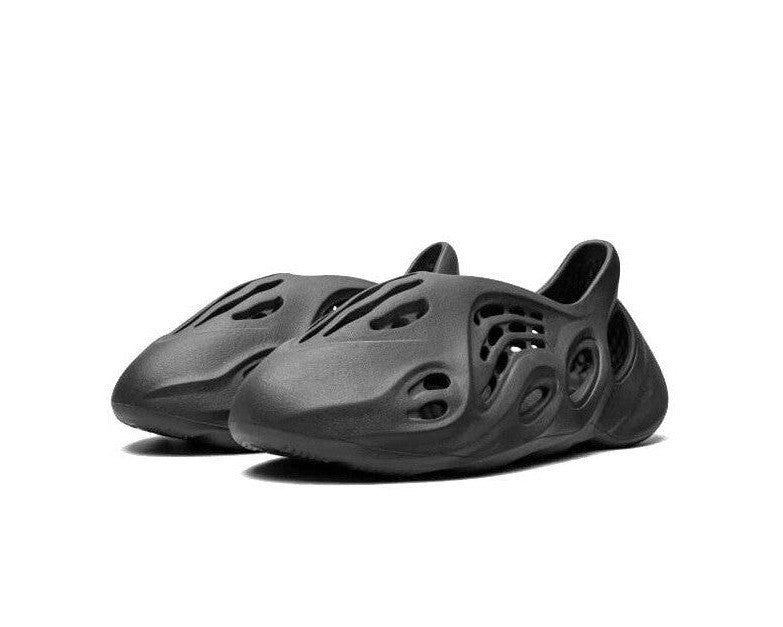 Yeezy Foam RNNR Onyx